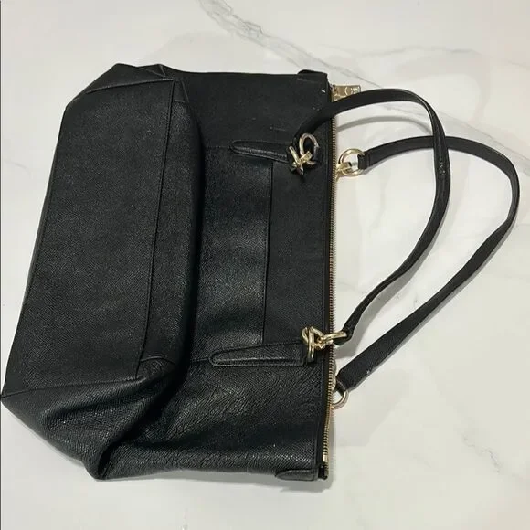 Coach Black Leather Women's Bag - Picture 4 of 5